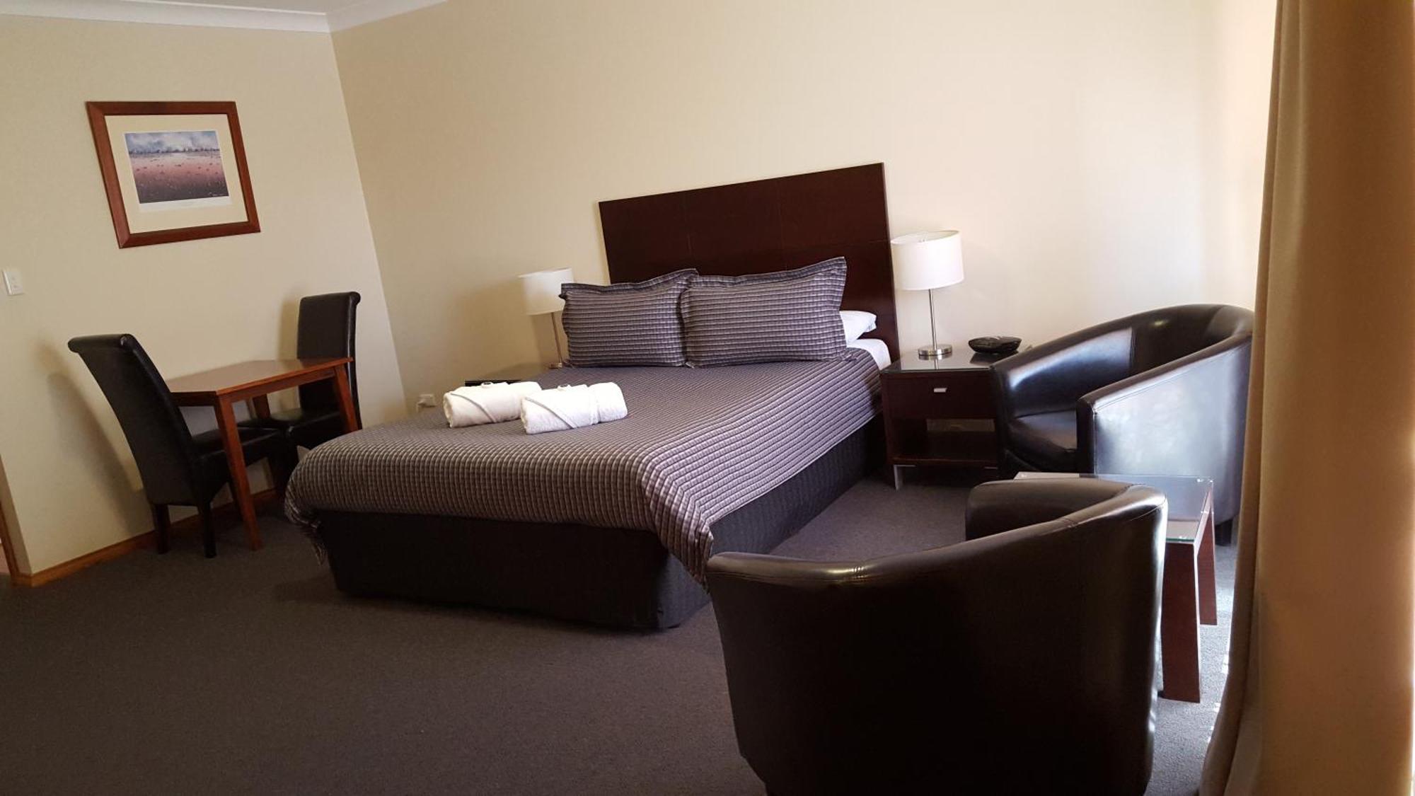 Gateway Motor Inn - Self Check-In Broken Hill Buitenkant foto