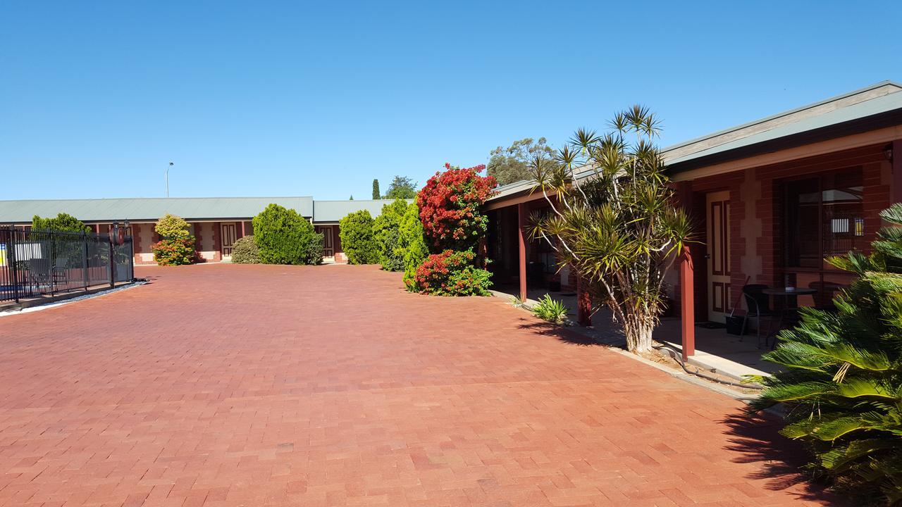 Gateway Motor Inn - Self Check-In Broken Hill Buitenkant foto
