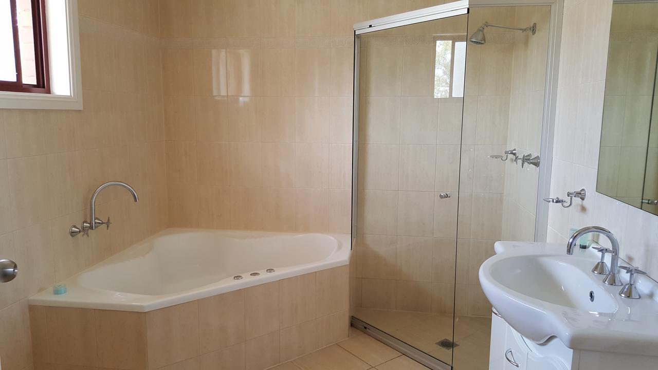 Gateway Motor Inn - Self Check-In Broken Hill Buitenkant foto